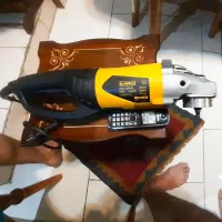 سنگ فرز دی‌والت DeWalt
