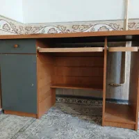 میز کامپیوتر بسیار محکم