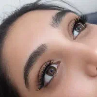 کاشت مژه و لیفت ولمینت و اموزش