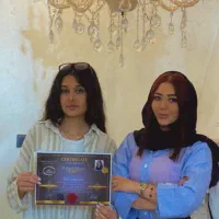 خدمات و اموزش ناخن با تخفیف اردیبهشت ماه