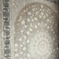 فرش قیطران ۹ متری ۱۲۰۰ شانه گل برجسته