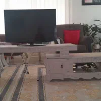 میز تلویزیون در حد نو