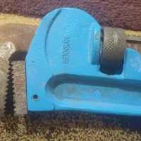 اچار لوله گیر یزرگ شلاقی