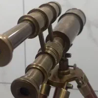دوربین تلسکوپی دو لنزه