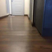 نصب لمینت وپارکت قرنیز کفپوش دیوارپوش ترمو