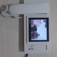 آیفون تصویری کوماکس