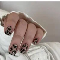 استخدام ناخنکار با سابقه