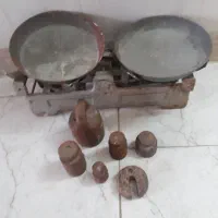 تعدادی وسایل قدیمی