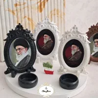 قاب عکس رهبر شهید
