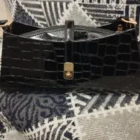 کیف مجلسی شیک وسالم همش دوبار استفاده شده
