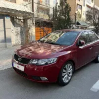 کیا سراتو ۲۰۱۰ وارداتی آلبالویی