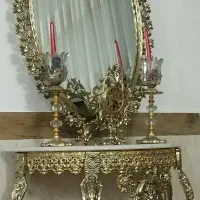 آیینه و شمعدان برنزی