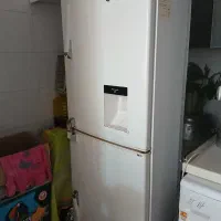 یخچال‌فریزر‌دودر‌فروزان