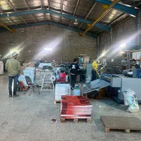 کارگر ساده و حرفه ای در چاپخانه