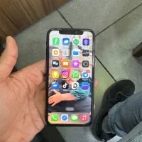 آیفون xs  بدون خط و خش ۶۴ گیگ