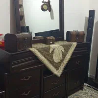 تخت دو نفره به همراه میز آرایش بدون تشک