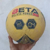 توپ فوتبال BETA