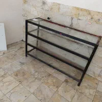 ویترین شیشه ای