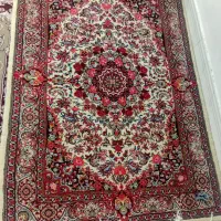 فرش گل سرخ