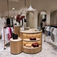 مغازه بر معالی اباد