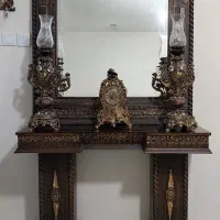 ایینه وکنسول