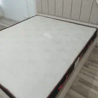 تخت با تشک کینگ ۲۰۰ در ۱۸۰