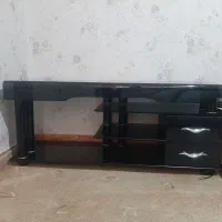 میز تلویزیون شیشه ای