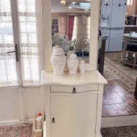 آینه کنسول که کاربرد جاکفشی دارد