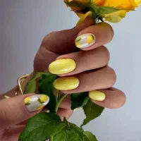 آموزش کاشت ناخن فقط 2200