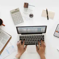 انجام کلیه خدمات حسابداری و مالی و بیمه و سایر