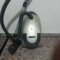 جاروبرقی سالم با مکش بالا ۲۲۰۰ وات