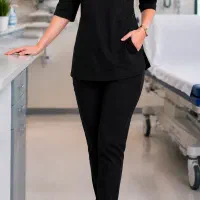 اسکراب پزشکی پرستاری زنانه  ۳ربع کشی رنگ مشکی