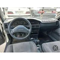 تویوتا کرولا SE 1600cc، مدل ۱۹۹۲|خودرو سواری و وانت|تهران, میدان ولیعصر|دیوار