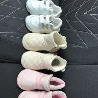 کفش و لباس بچه گانه