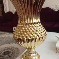 گلدان و میناکاری