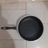 ماهی تابه نسوز تک دسته