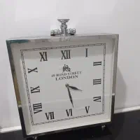 ساعت رومیزی