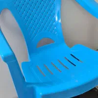 صندلی پلاستیکی