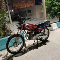 فروش۲ عدد هوندا ۱۲۵ یکی پلاک ملی و یکی قدیم