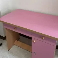 میز تحریر ام دی اف صورتی