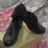 دو عدد کفش چرم گاوی