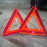 چراغ خطر مثلثی شب دنگ