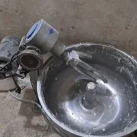 خمیر کن برقی ۴۰ کیلویی