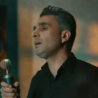 تدریس آواز و صداسازی