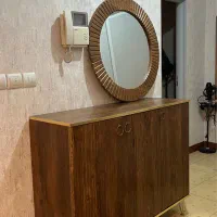 کنسول و آیینه