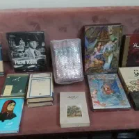 تعدادی کتاب برای فروش