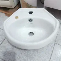 روشویی سرویس بهداشتی