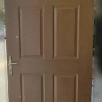 درب چوبی ورودی ساختمان