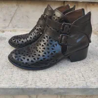 کفش چرم