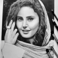 طراحی چهره سیاه قلم